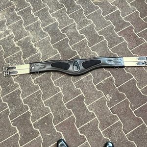 Dover anatomical girth